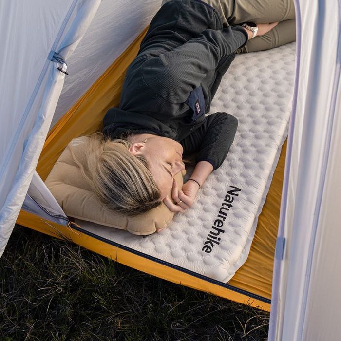 Туристический коврик Naturehike Самонадувний надлегкий одномісний CNK2300DZ013 35 мм блакитний (6976023926921) изображение 3