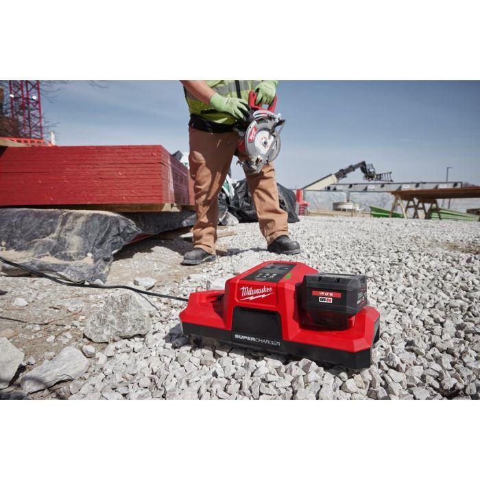 Зарядное устройство для аккумуляторов инструмента Milwaukee M18 DBSC Dual SUPER CHARGER (4932492531) изображение 11