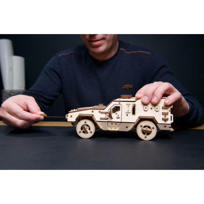 Конструктор Ugears механический 3D Боевая машина Дозор-Б (70190) изображение 10