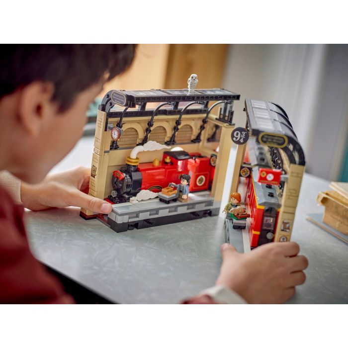 Конструктор LEGO Harry Potter Бук нук: Хогвартський експрес (76450-) зображення 11