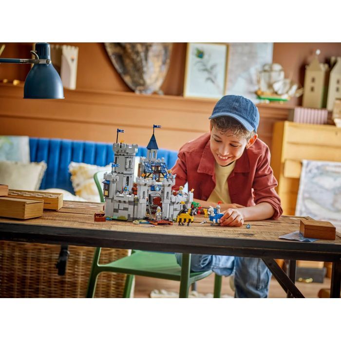 Конструктор LEGO Creator Средневековый замок с рыцарем на коне (31168) изображение 10
