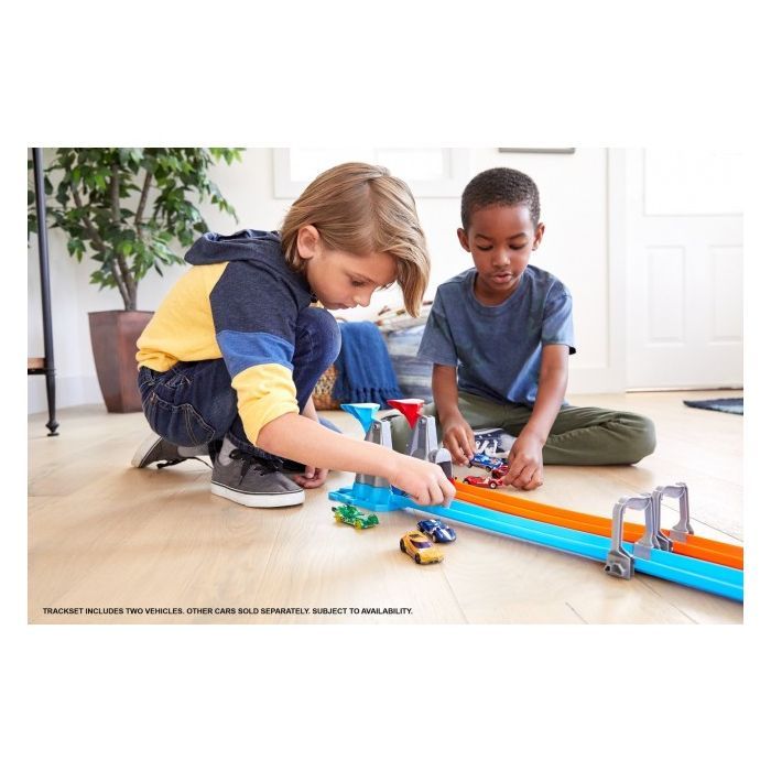 Автотрек Hot Wheels Портативный "Двойная петля" (GFH85) изображение 6