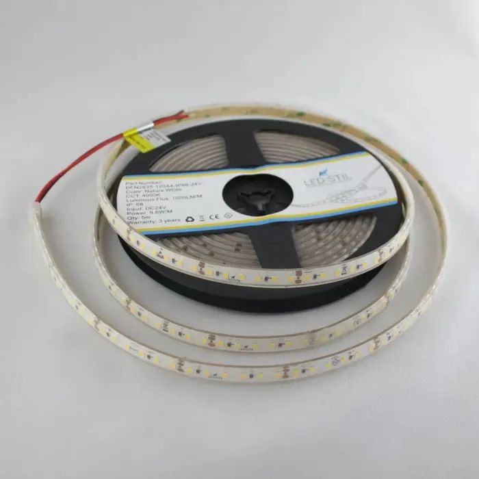 Світлодіодна стрічка LED-STIL 4000K 9,6 Вт/м 2835 120 діодів IP68 24 Вольта 850 lm нейтральне світло (DFN2835-120A4-IP68-24V) зображення 3