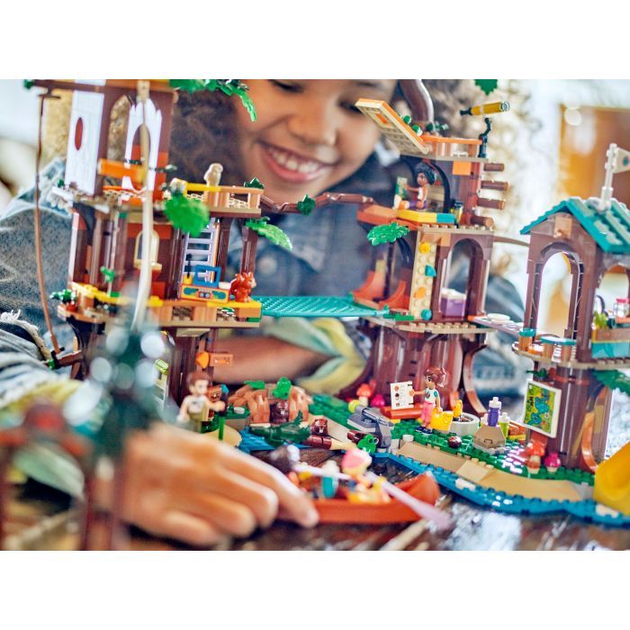 Конструктор LEGO Friends Домик на дереве в приключенческом лагере (42631) изображение 11
