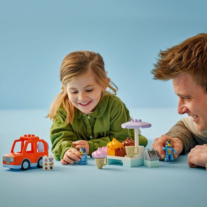Конструктор LEGO DUPLO Bluey Путешествие с мороженым с Блуи (10458) изображение 7