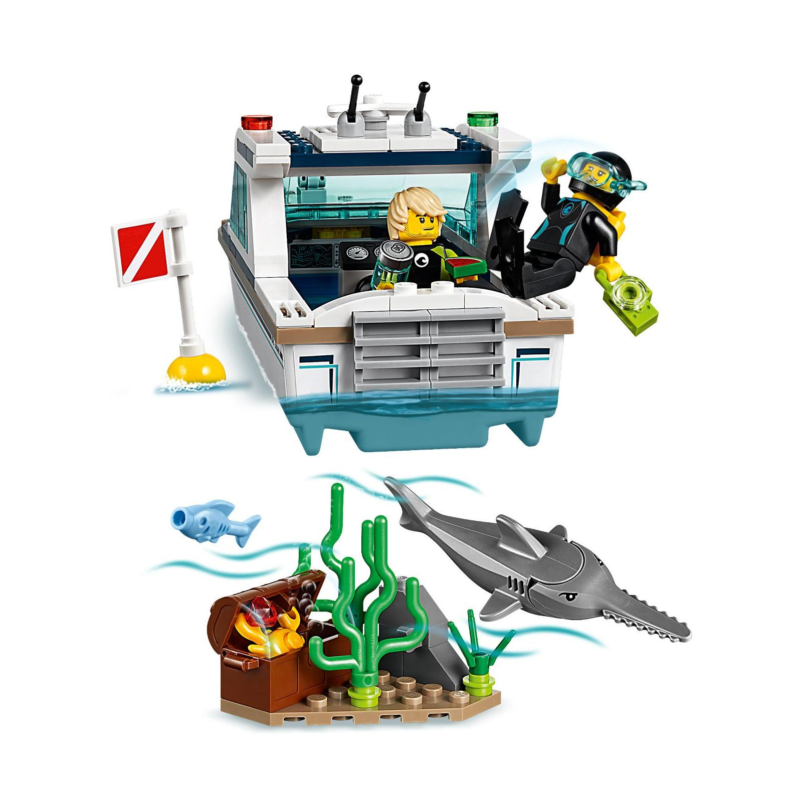 Конструктор LEGO City Яхта для дайвинга 148 деталей (60221) изображение 7
