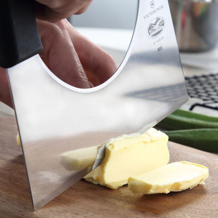 Кухонний ніж Victorinox Fibrox Cheese 15x9 см Black (6.1103.09) зображення 3