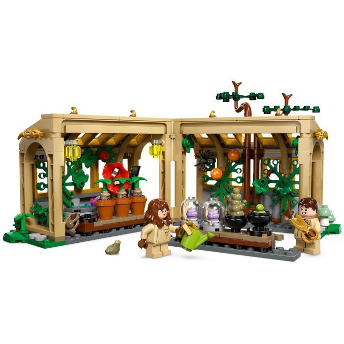 Конструктор LEGO Harry Potter Замок Хогвартс: урок гербологии: урок гербологии (76445) изображение 4