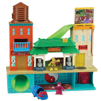 Игровой набор TMNT Штаб-квартира с фигурками Микеланджело и Сплинтера (96901)
