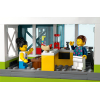 Конструктор LEGO City Многоквартирный дом (60365) изображение 7