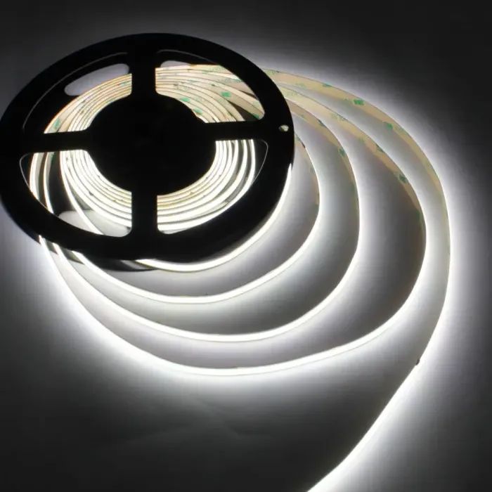 Світлодіодна стрічка LED-STIL 5000K 9 Вт/м COB 480 діодів IP33 24 Вольта 990 lm біле денне світло (UC5-24-480-8-90)