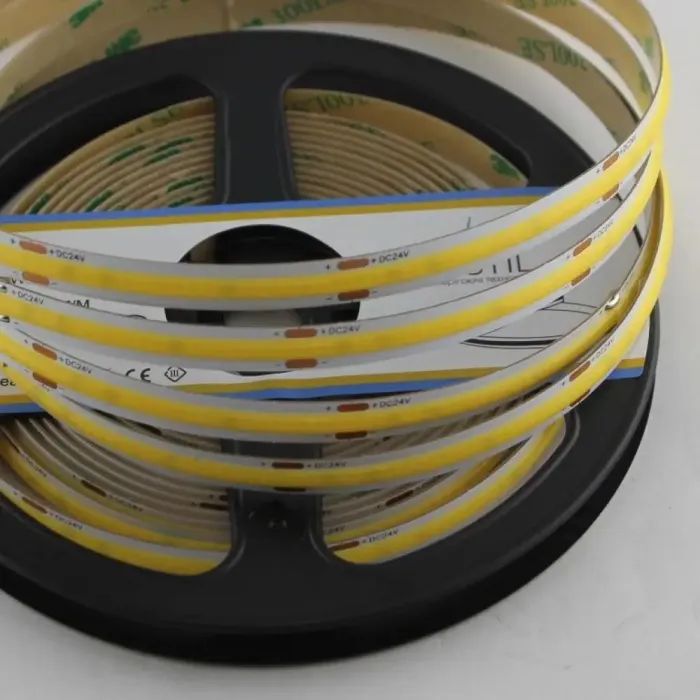 Світлодіодна стрічка LED-STIL 5000K 9 Вт/м COB 480 діодів IP33 24 Вольта 990 lm біле денне світло (UC5-24-480-8-90) зображення 4