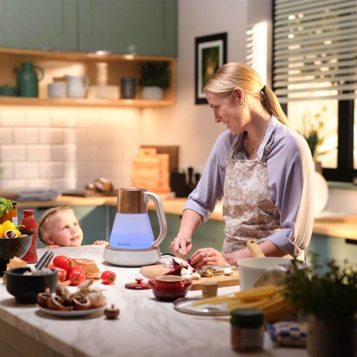 Электрочайник Russell Hobbs 27450-70 изображение 8