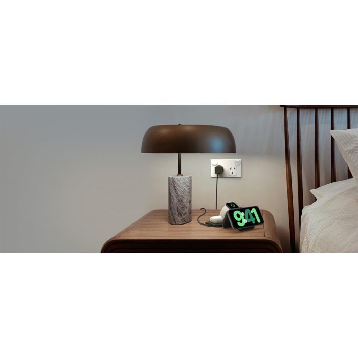 Зарядний пристрій Belkin 3in1 Travel Pad Wireless Qi2 15W Black (WIZ024VFBK) зображення 2