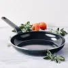 Сковорода GreenPan Essence Perforated Base, 24 см з керамічним покриттям (CC009039-001) зображення 7 Сковорода GreenPan Essence Perforated Base, 24 см з керамічним покриттям (CC009039-001) зображення 7