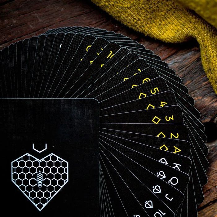 Гральні карти Ellusionist Killer Bees (59948) зображення 3
