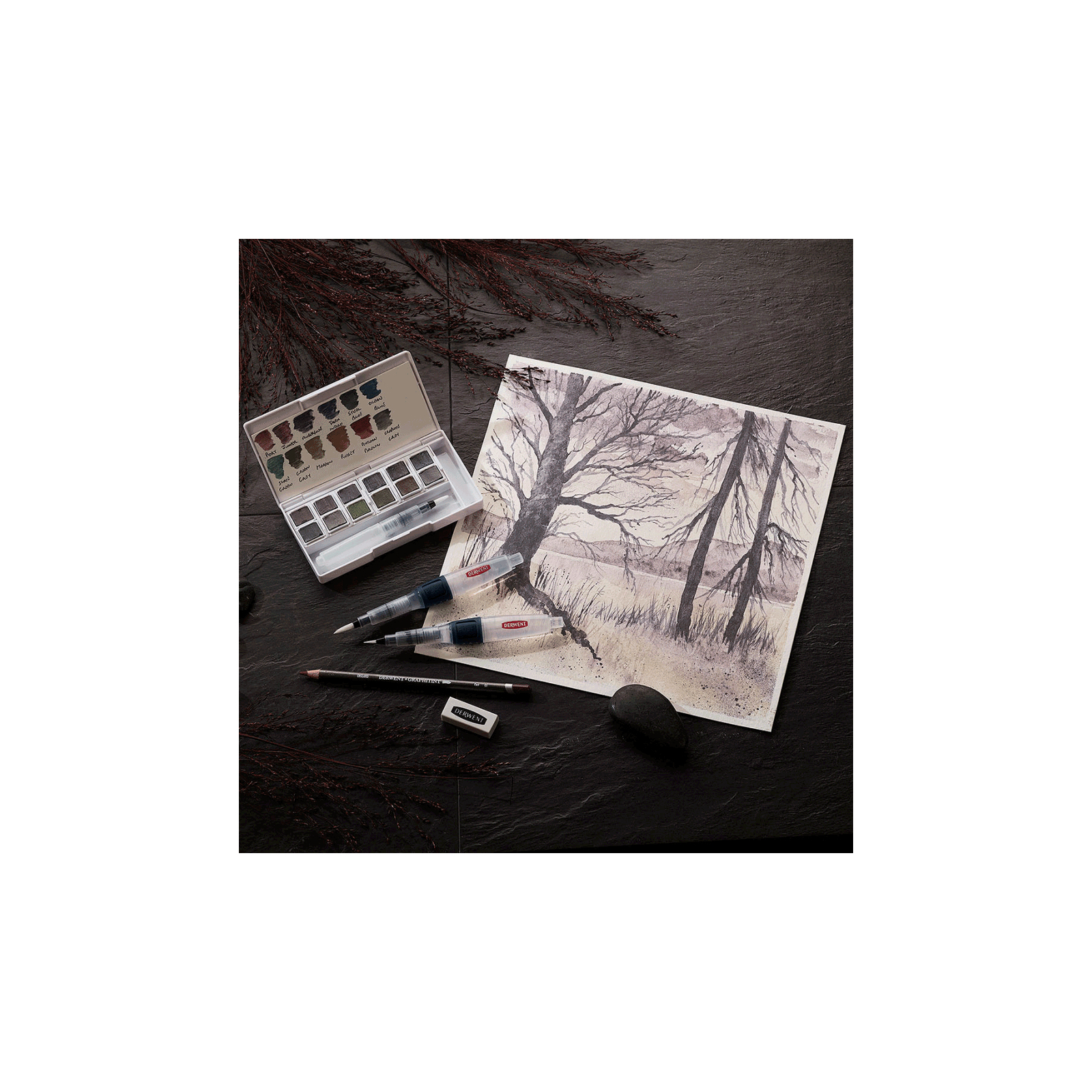 Художественный набор Derwent Graphitint Paint Pan, 12 цветов+кисть с резервуаром (5028252607063) изображение 8