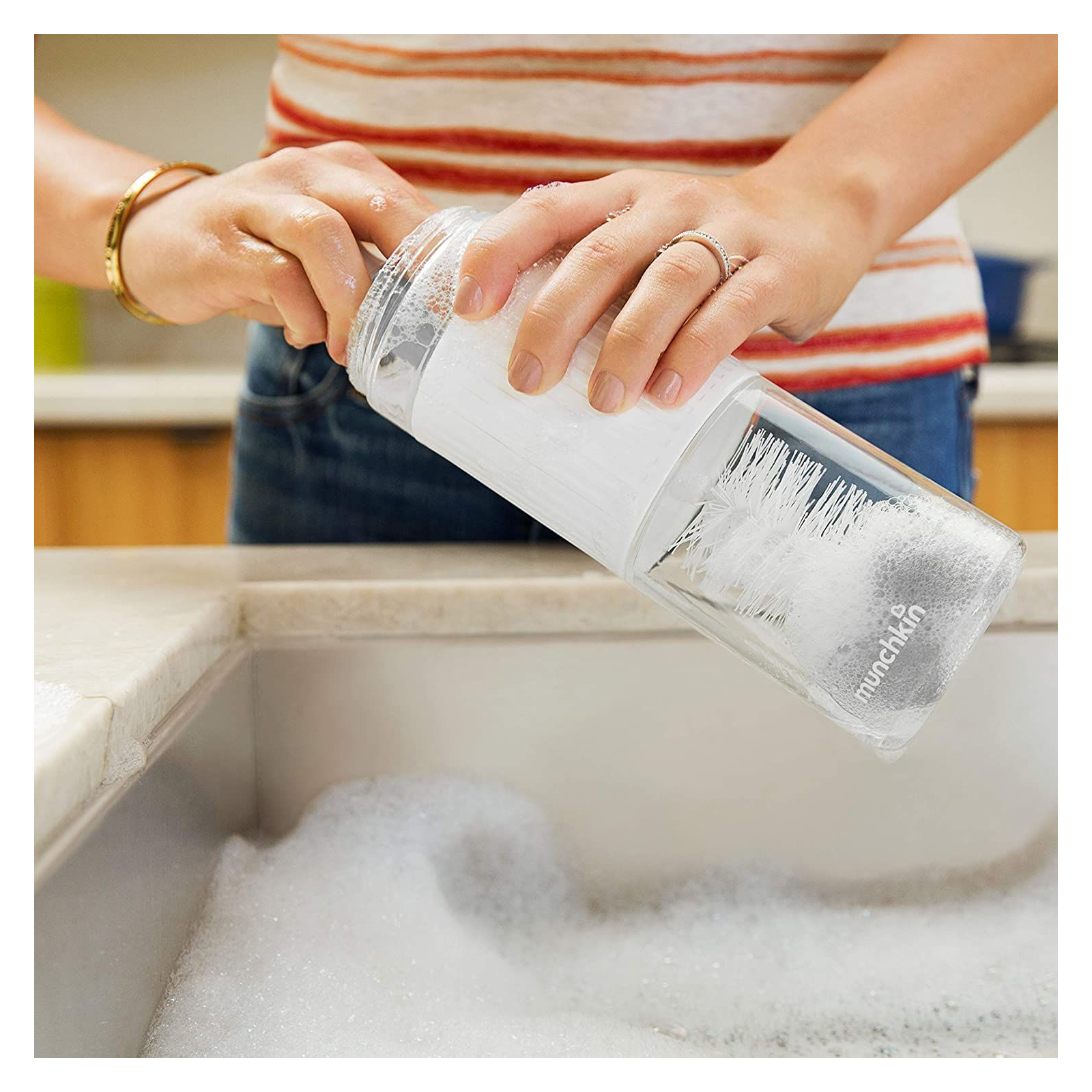 Щеточка для мытья бутылочек Munchkin 2 в 1 для чистки бутылочек и серый сосок (16020.02) изображение 3
