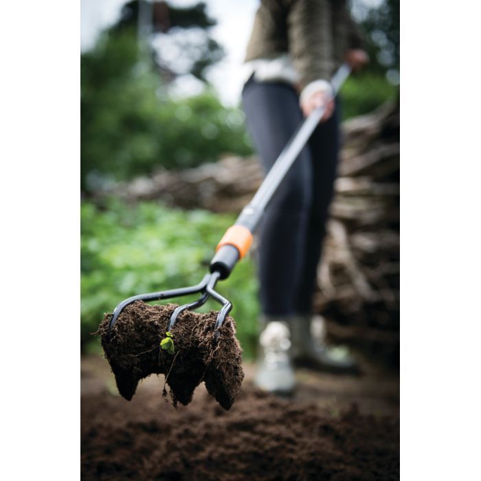 Сапа Fiskars Gardening розпушувач QuikFit 30.5см, 0.41кг (1000680) зображення 7