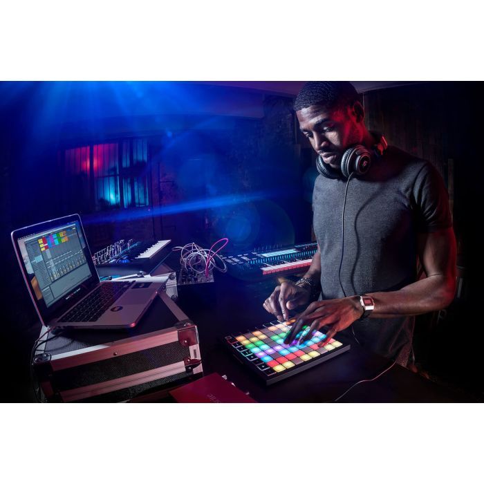 MIDI контролер Novation Launchpad X (229427) зображення 14