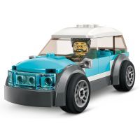 Конструктор LEGO City Сімейний будинок й електромобіль (60398) зображення 8
