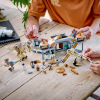 Конструктор LEGO Jurassic World Центр посетителей: Атака тиранозавра и раптора 693 детали (76961) изображение 4