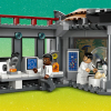Конструктор LEGO Jurassic World Центр посетителей: Атака тиранозавра и раптора 693 детали (76961) изображение 6