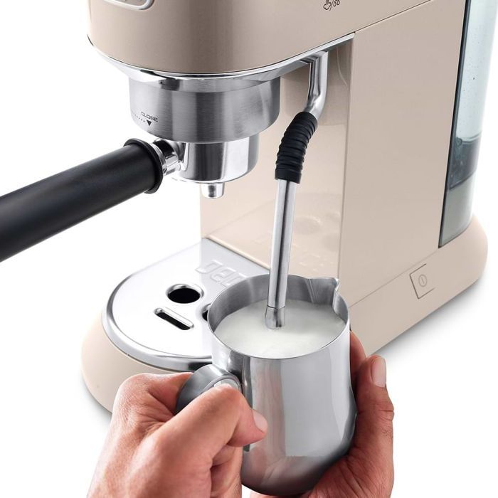 Рожковая кофеварка эспрессо DeLonghi EC 885 BG изображение 3