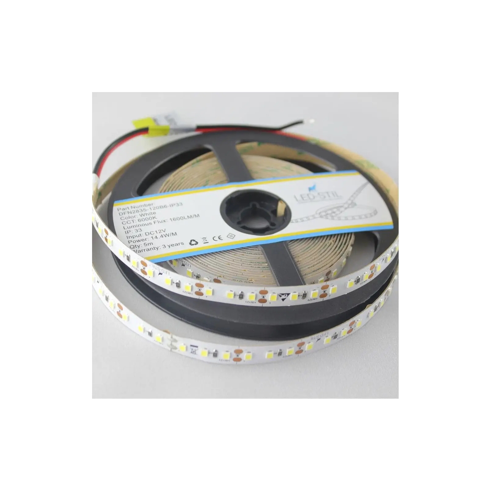 Светодиодная лента LED-STIL 6000K 14,4 Вт/м 2835 120 діодів IP33 12 Вольт 1600 lm холодне світло (DFN2835-120B6-IP33)