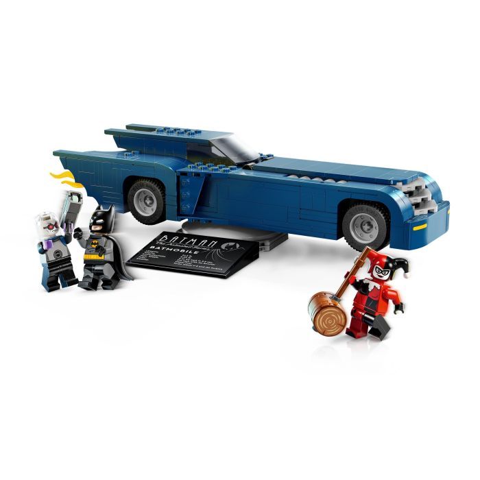 Конструктор LEGO Batman Бэтмен на бэтмобиле против Харли Квинн и Мистера Фриза (76274) изображение 3