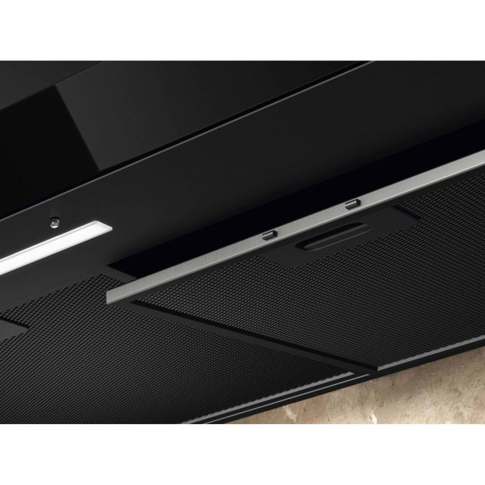 Вытяжка кухонная Electrolux LFT819K изображение 6