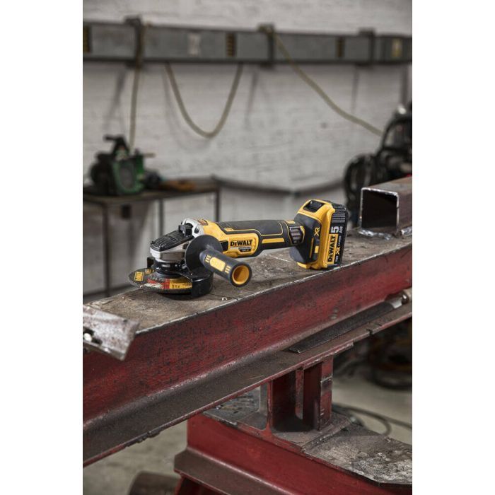 Шліфувальна машина DeWALT DCG405 18В XR Li-lon, 125 мм, 3x5Ah, кейс TSTAK (DCG405P3) зображення 11