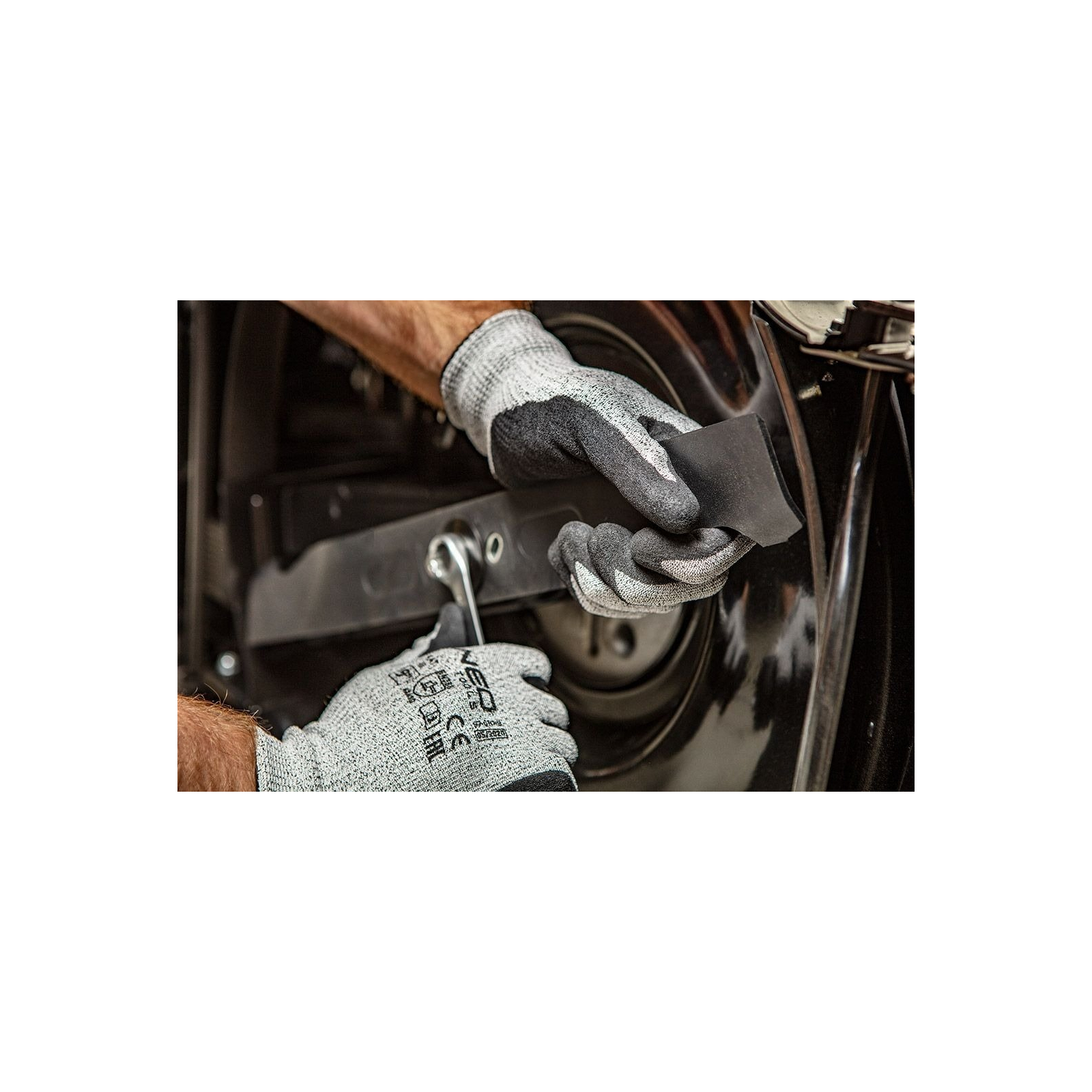 Защитные перчатки Neo Tools нитриловое покрытие, полиэфирный трикотаж, р.9, серый (97-610-9) изображение 2