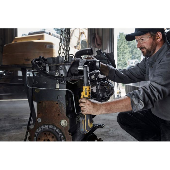 Гайковерт DeWALT угловой, XR Li-Ion PowerStack 18 В GFN, 1.7Ah, 102 Нм (DCF510E2G) изображение 7