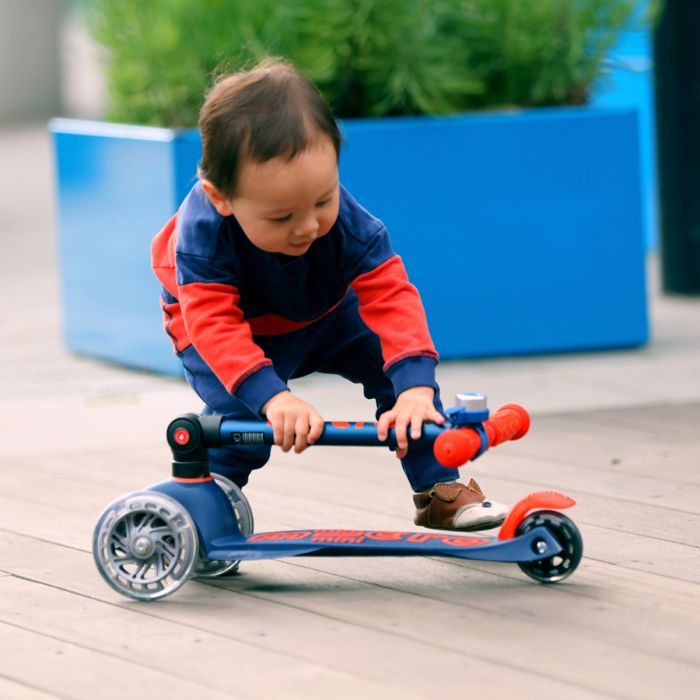 Самокат Micro Mini Deluxe Foldable LED" складний Синій" (MMD196) зображення 9