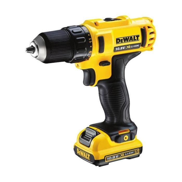Шуруповерт DeWALT DCD710D2