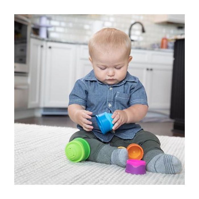 Розвиваюча іграшка Fat Brain Toys Пірамідка тактильна Чашки dimpl stack (F293ML) зображення 7