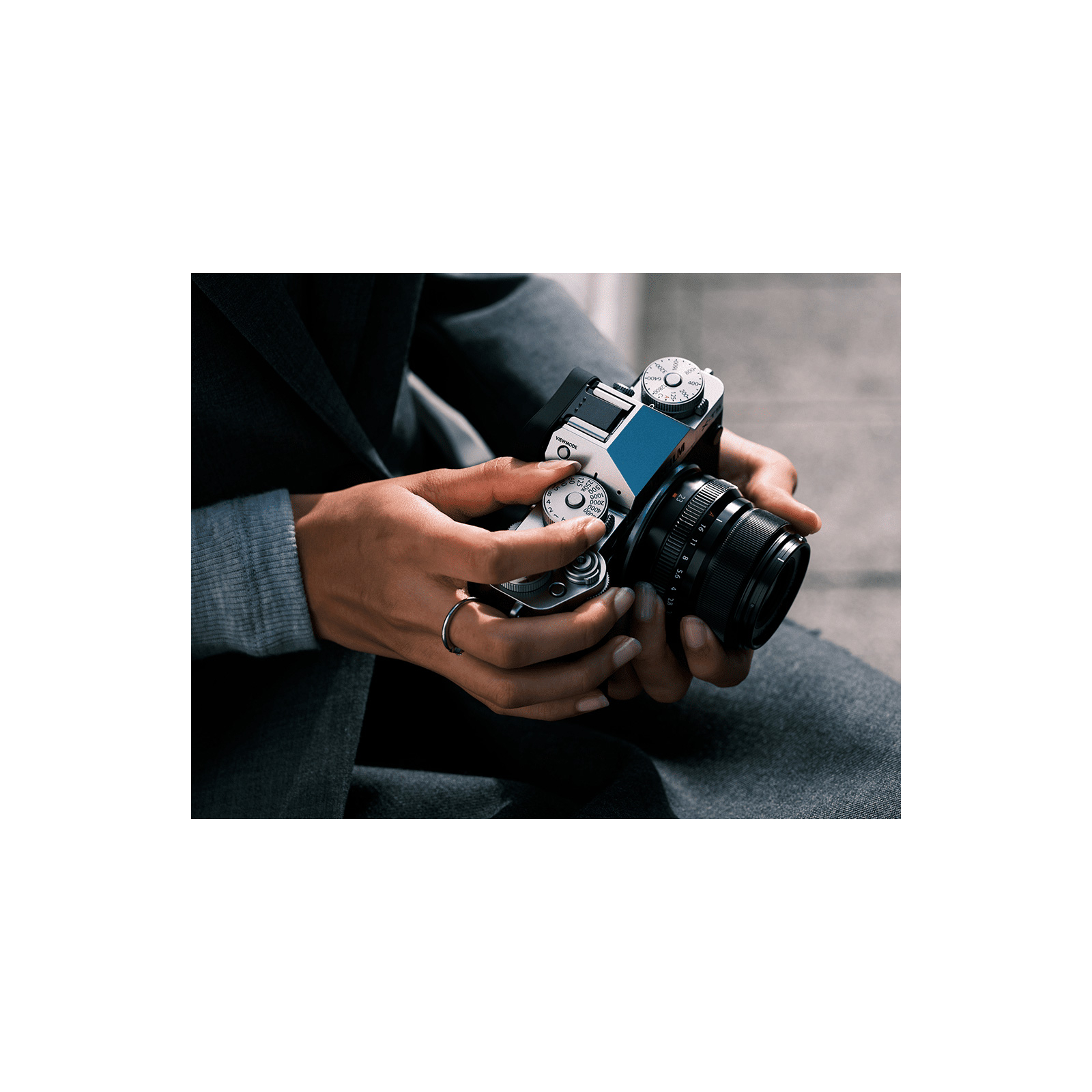 Цифровий фотоапарат Fujifilm X-T5 + XF 16-80 F4 Kit Black (16782571) зображення 3