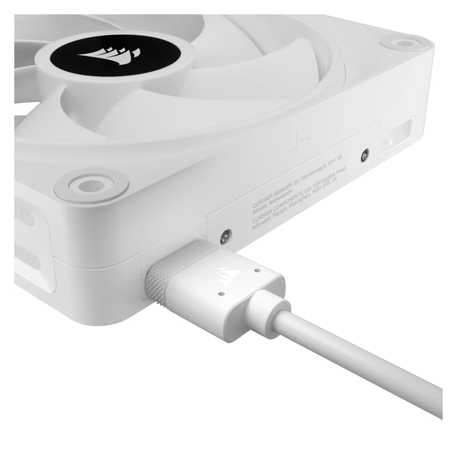 Кулер для корпуса Corsair iCUE Link QX120 RGB PWM PC Fans Starter Kit with iCUE Link System Hub W (CO-9051006-WW) изображение 8