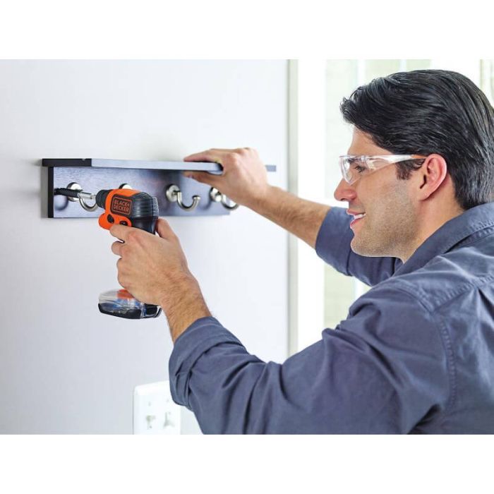 Викрутка акумуляторна Black&Decker 3.6 Li-Ion, 180 об/хв, реверс, підсвічування, 0.4 кг (BDCSFS30C) зображення 6