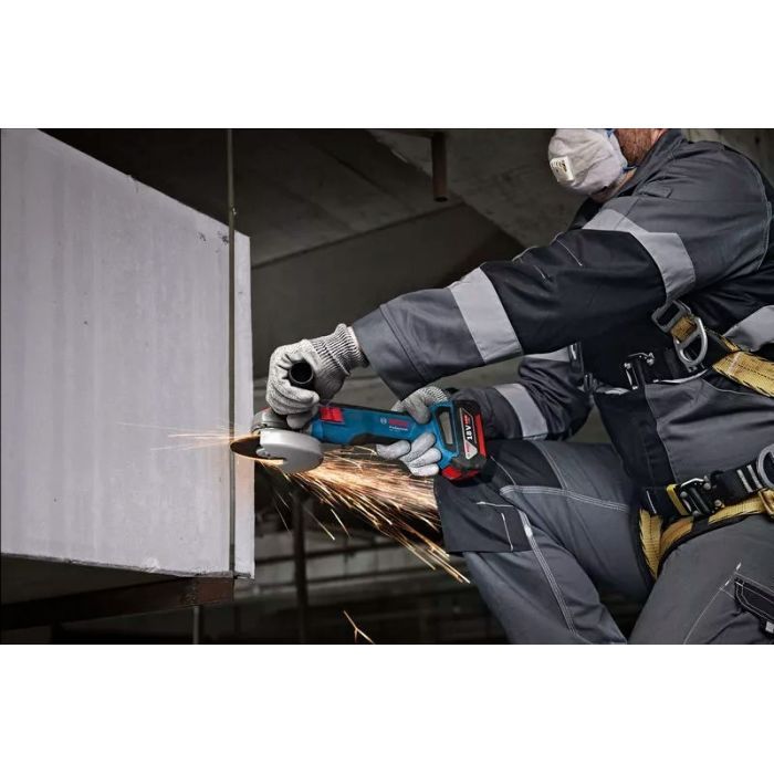 Шлифовальная машина Bosch GWS 18V-8 125мм, 18В, 1x4Ah, 0-11000об/мин, 1.6кг, кейс (0.601.9N9.021) изображение 6
