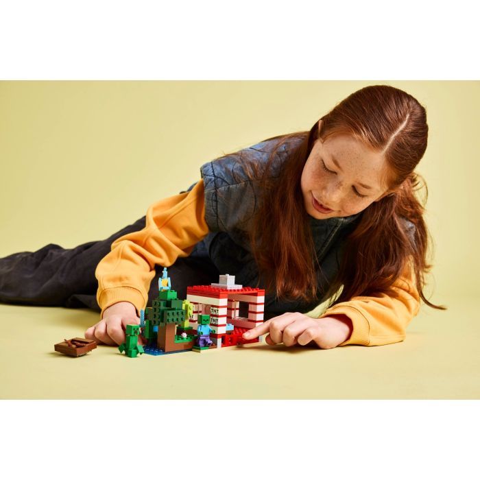 Конструктор LEGO Minecraft Дом из взрывчатки в джунглях (21275) изображение 9