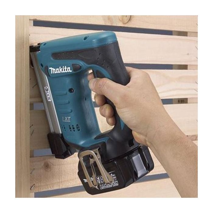 Степлер строительный Makita LXT, 18В (без АКБ и БП) (DST221Z) изображение 3