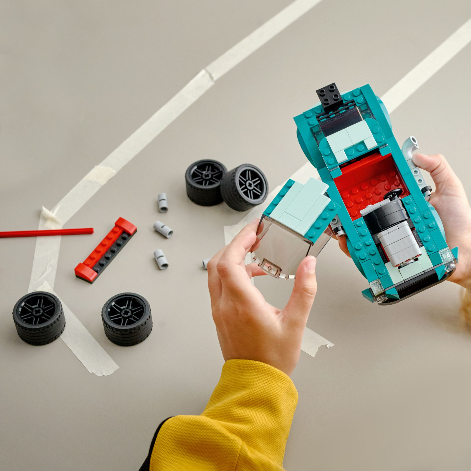 Конструктор LEGO Creator Уличная гонка 258 деталей (31127) изображение 4