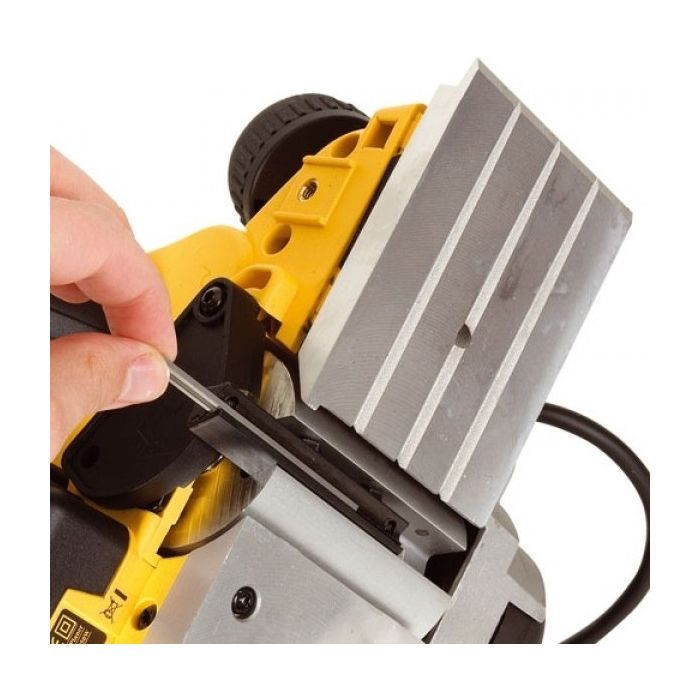 Електрорубанок DeWALT 1050 Вт, ширина 82 мм (D26500) зображення 5