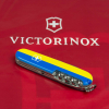 Ніж Victorinox Spartan Ukraine 91 мм Герб на прапорі горизонтальний (1.3603.3_T3040p) зображення 4