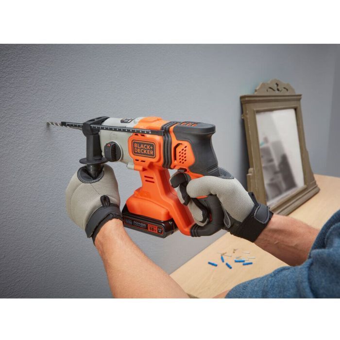 Перфоратор Black&Decker SDS-Plus,18 В, 1.2 Дж, 3 режими, 2.6 кг (без АКБ та ЗУ) (BCD900B) зображення 9
