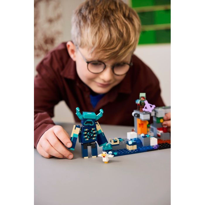 Конструктор LEGO Minecraft Встреча с Защитником (21274) изображение 11