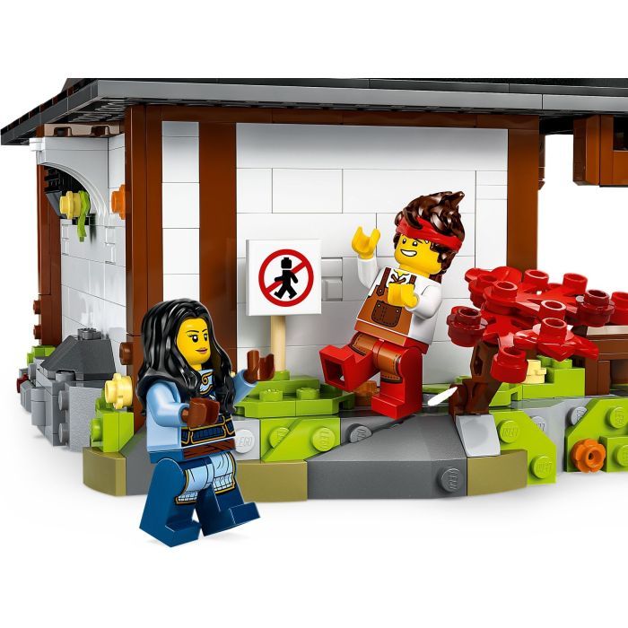 Конструктор LEGO Ninjago Ковальня «Чотири зброї». 15-та річниця (71858) зображення 6