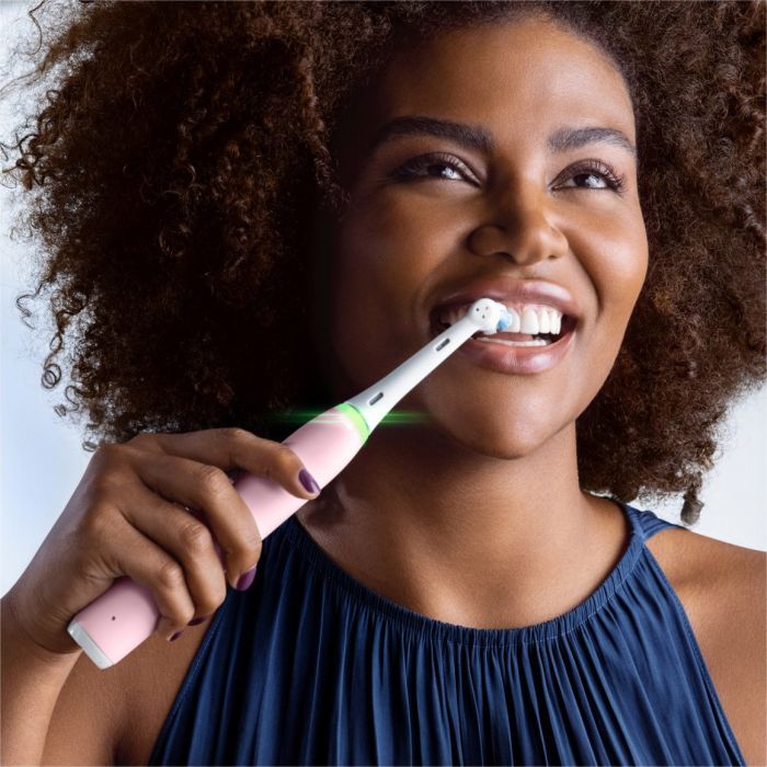 Электрическая зубная щетка Oral-B iOG3.1A6.0 Blush Pink изображение 6